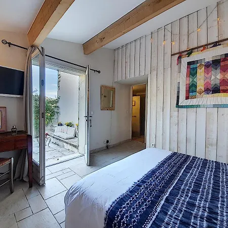 Apartment Rez De - St Cyr - L'oustaou Dorey 4pers